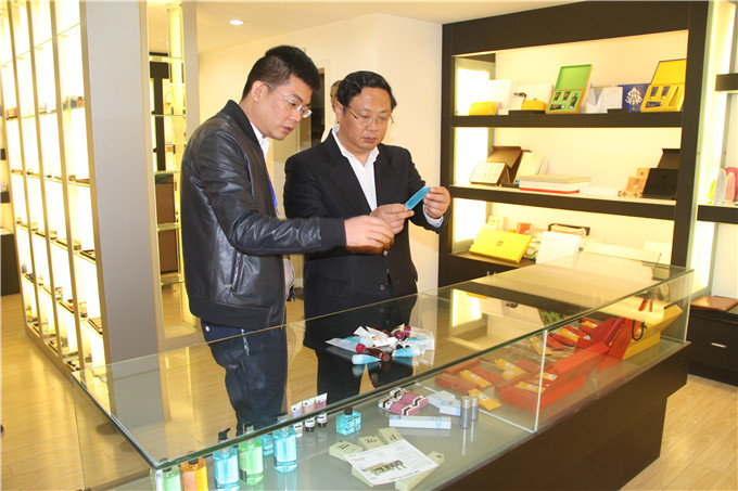 王正喜赴鎮(zhèn)江、揚(yáng)州、泰州等地考察