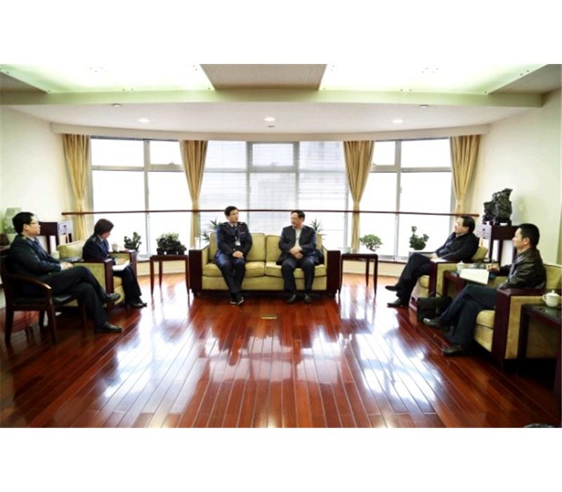 王正喜、周勇與省進出口檢驗檢疫局局長王偉舉行工作會談
