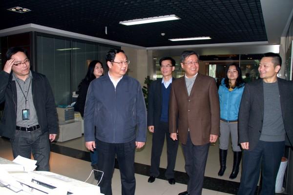 集團(tuán)董事長(zhǎng)王正喜到蘇豪股份調(diào)研